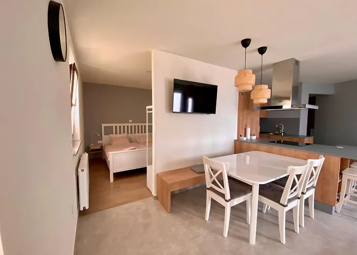 Apartma Lastovka Апартаменты